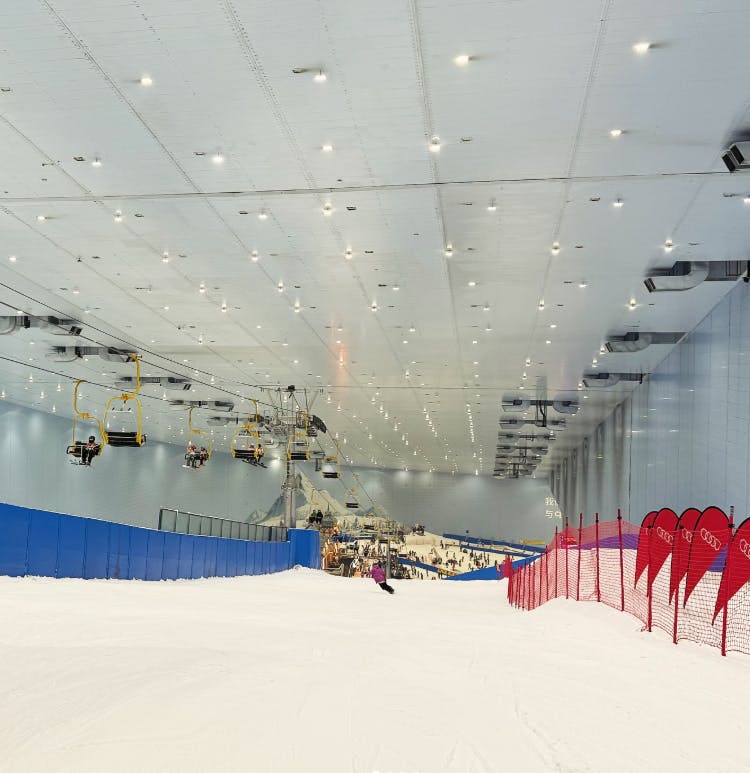 Enjoy Skiing At Ski Dubai